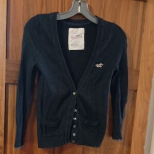 Hollister Navy Blue V‑Neck Button Cardigan